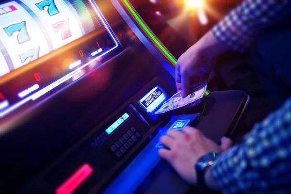 How New Players Can Learn About idrpoker